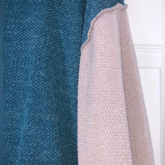 Fun FALL color block top - Picture 4 of 4